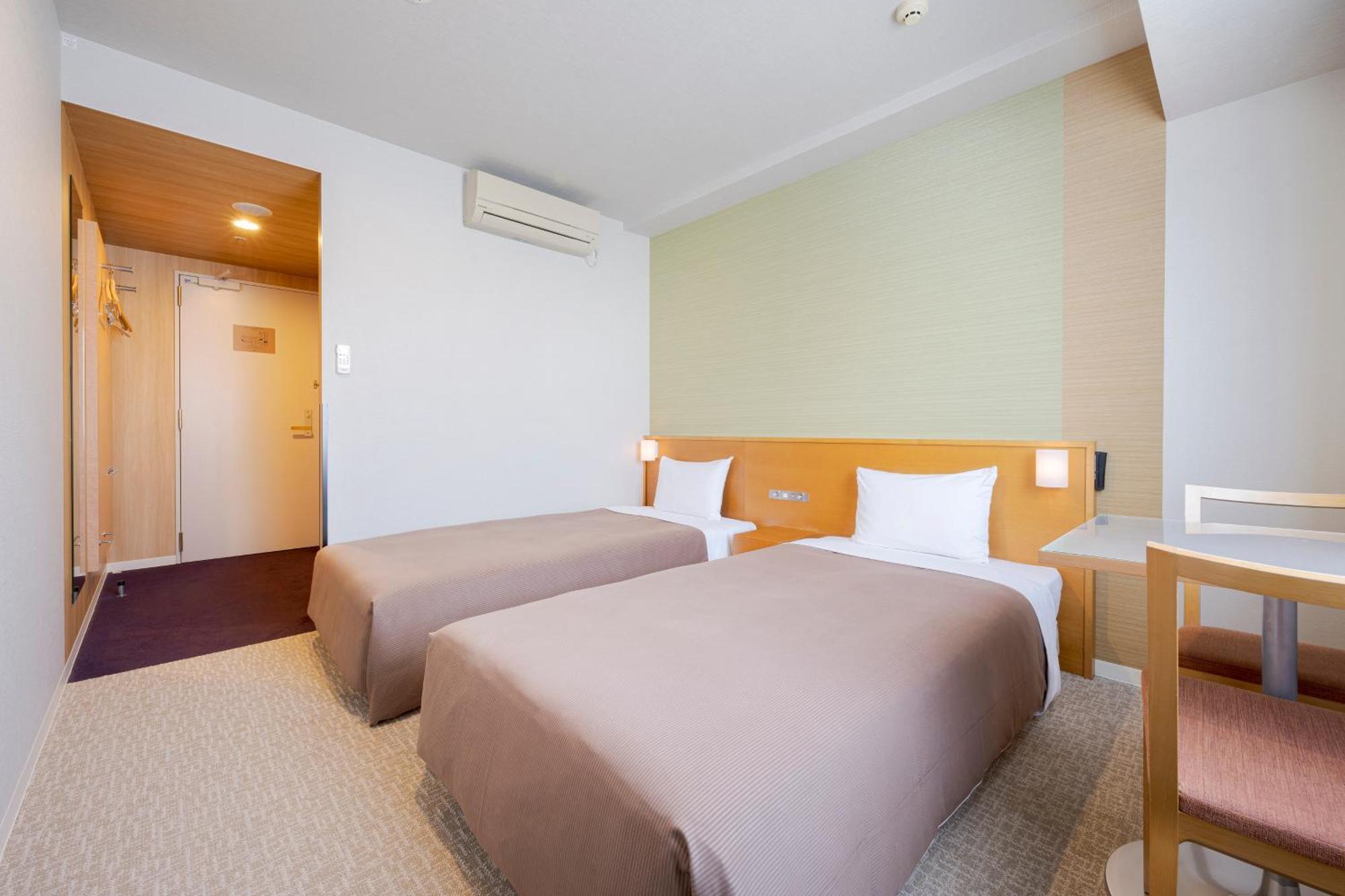Candeo Hotels Ueno Park Токио Стая снимка